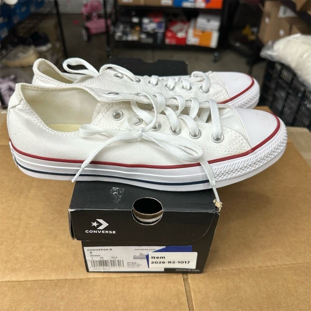 Converse Chuck Taylor All Star 'White' Low Sneakers | Womens 9 | Good
